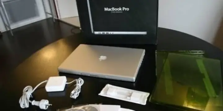 Macbook pro 17" 2,5 ghz, memoire 4go