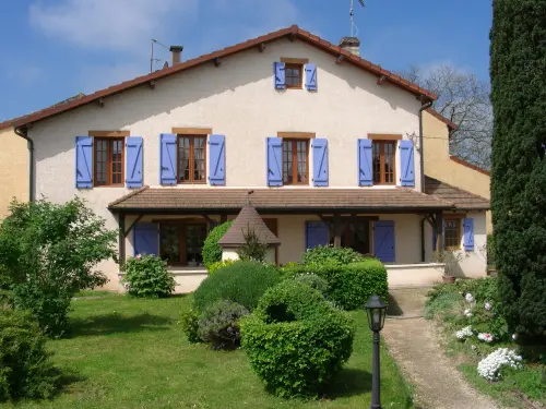 Maison avec 2 gîtes en Bourgogne (Total 194 m²) à sennecey le grand