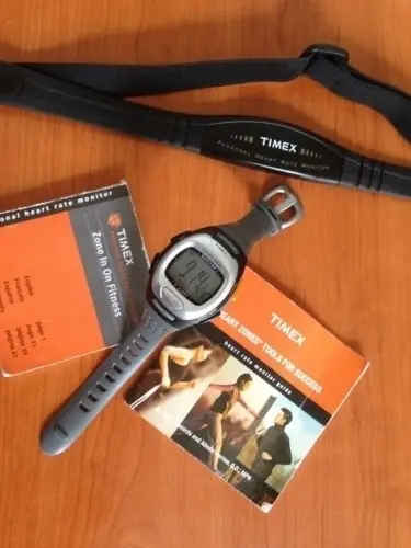 Montre sportive cardiofréquencemètre personnel