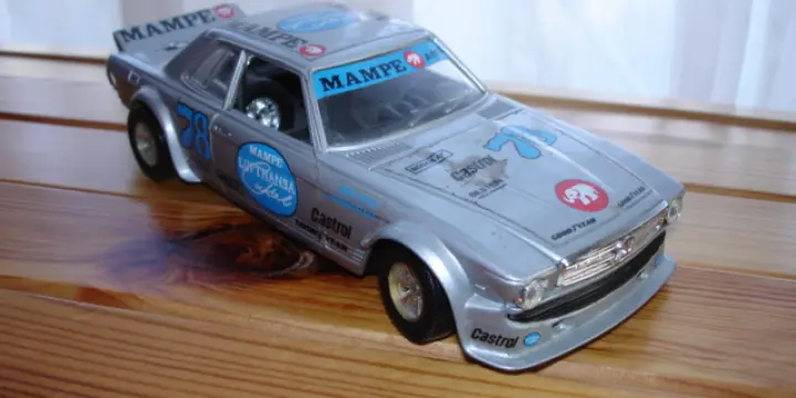 MERCEDES 450 SC Rally de la marque Burago 1:24