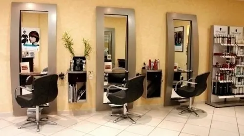 Salon de coiffure au centre ville  à Prilly