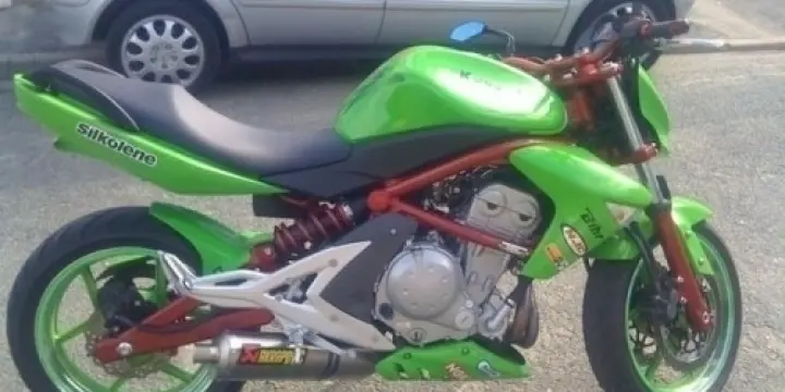 Kawasaki Version Er6 