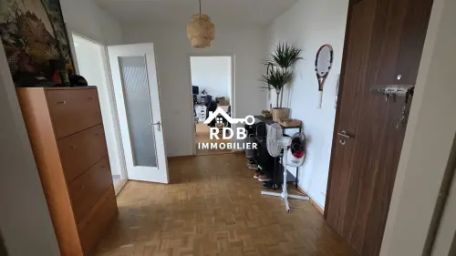 Appartement de 3 pièces au 7ème étage situé à Versoix 1290