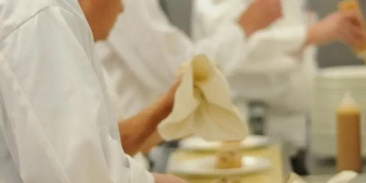 serveur, barman à londres