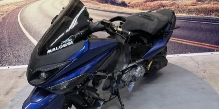 Yamaha XP 500 A T-Max Akrapovic Teile Export ab 2499.00