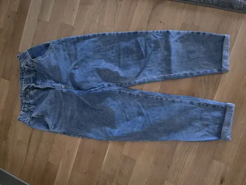 Jean bleu clair tré bonne état taille L  5.- à Renens