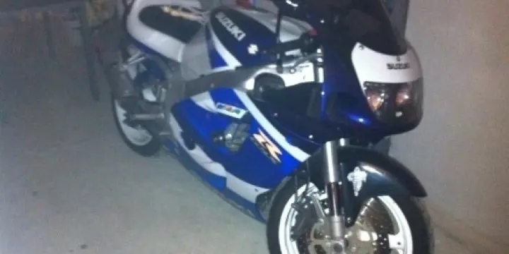 Suzuki gsxr 750 cc