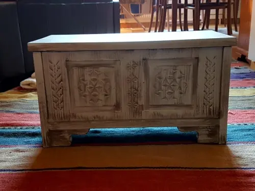 Coffre shabby chic à Moudon
