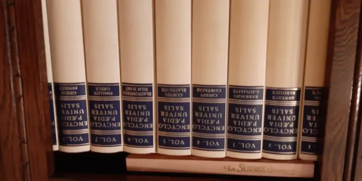 Plusieurs collections de livres