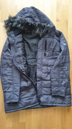 Manteau style doudoune 3XL à Renens