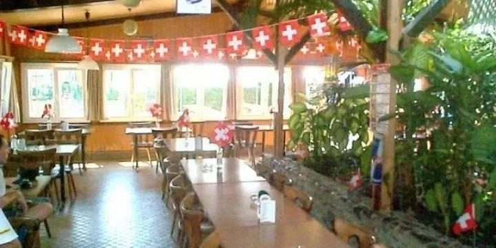 Tables et chaises de restaurant