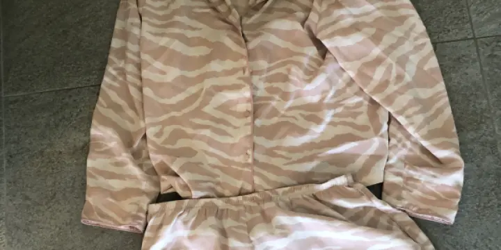 Pyjama rose et beige tigré H&M