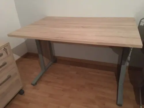 Bureau + corps de bureau à Chêne-Bourg