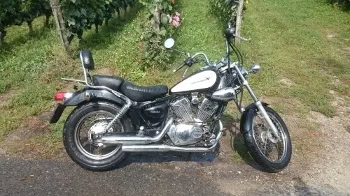 Yamaha virago noir chromée  à st prex