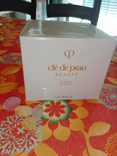 Clé de peau crème japonaise LUXE à Ornex