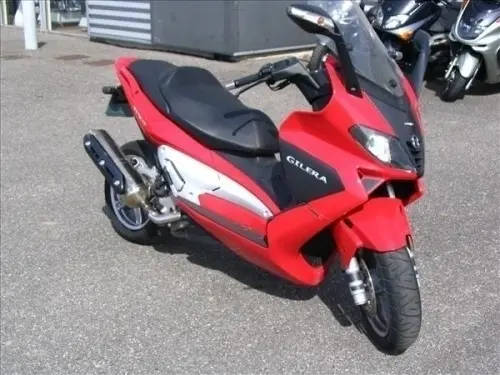 gilera nexus 500 rouge à nyon